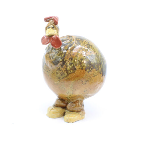 Den glade høne. Skulptur af Berit Thrane Dirdal (B*H: 17*28 cm)
