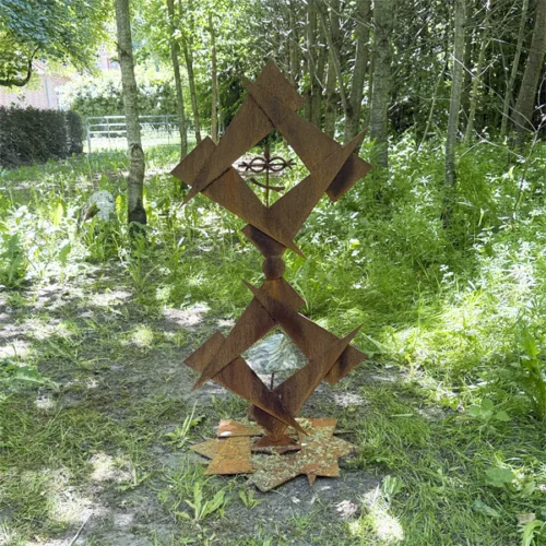 Skulptur "Twin II" af Bent Nielsen