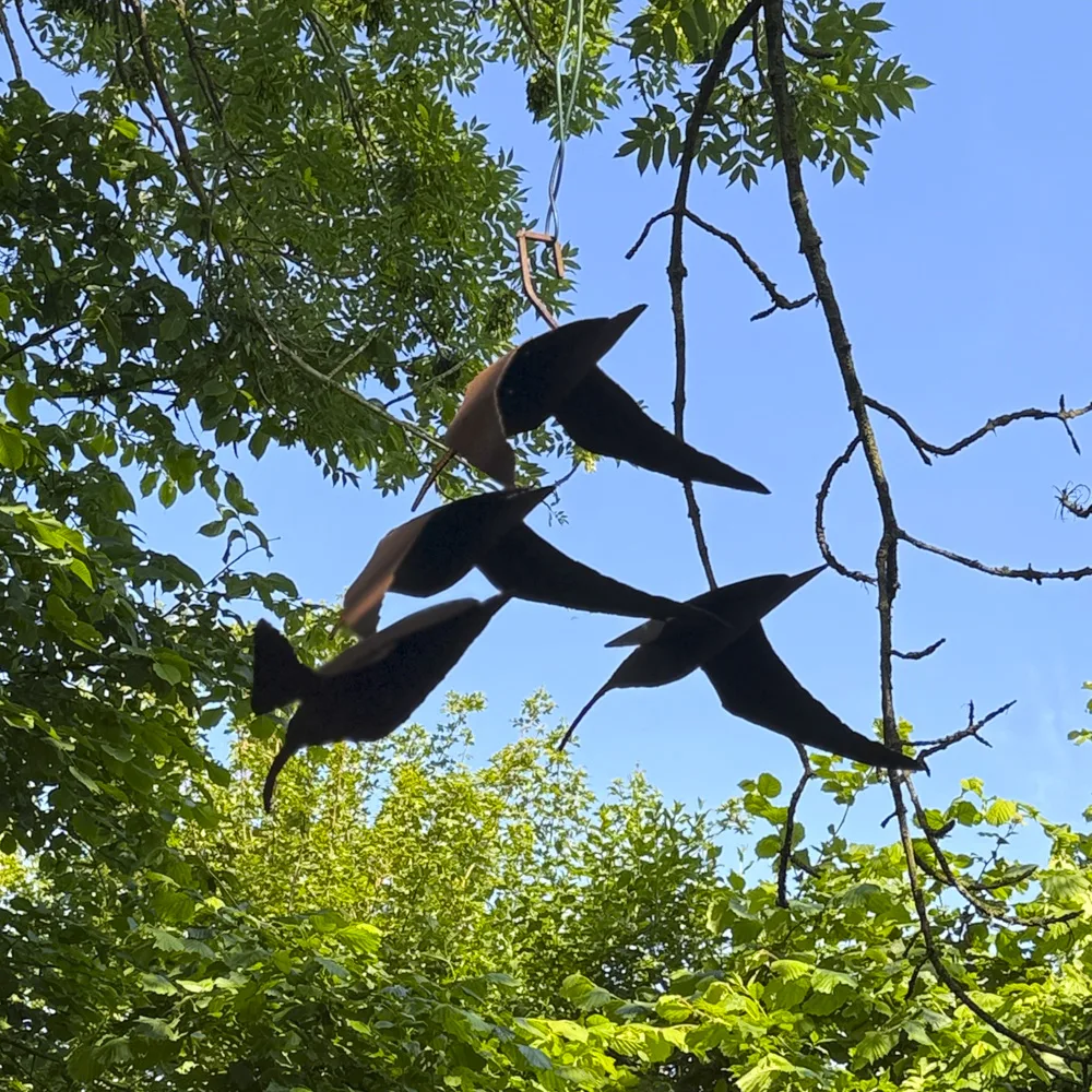 Skulptur "Svaler" af Erling Mørch