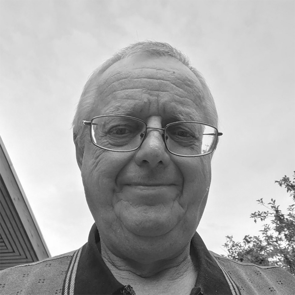 Portrætfoto af Helge Voldbjerg