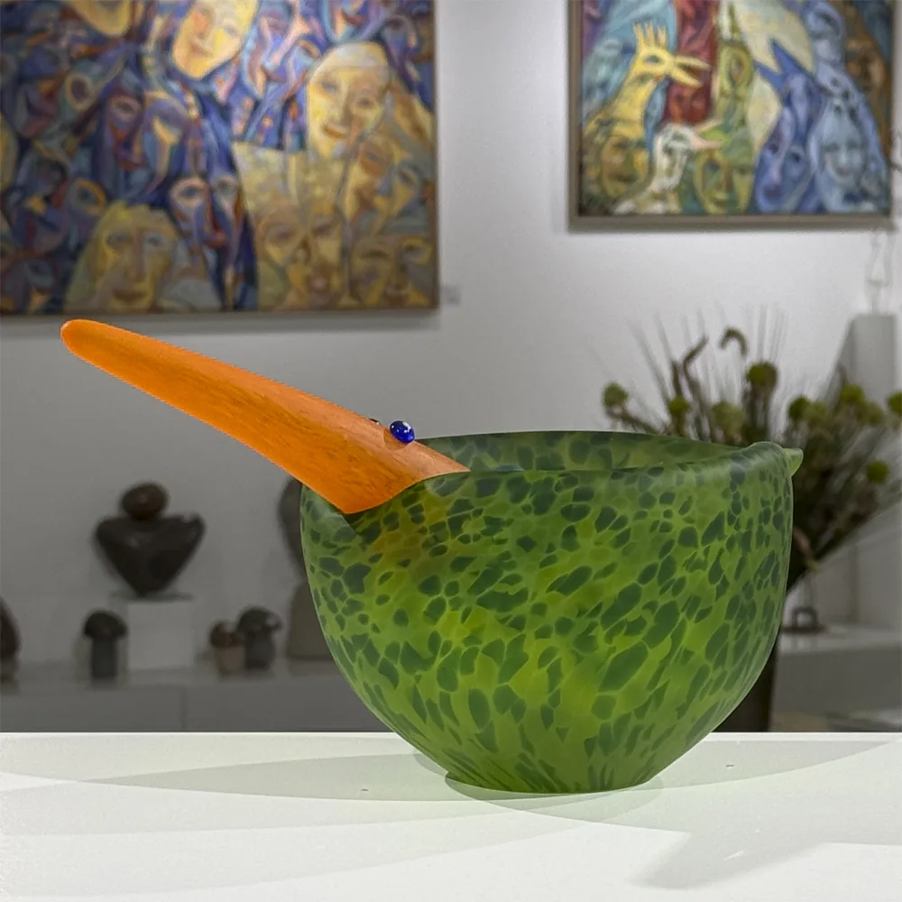 Glasskulptur "Tweedy (blå)" af Borowski Glass Art